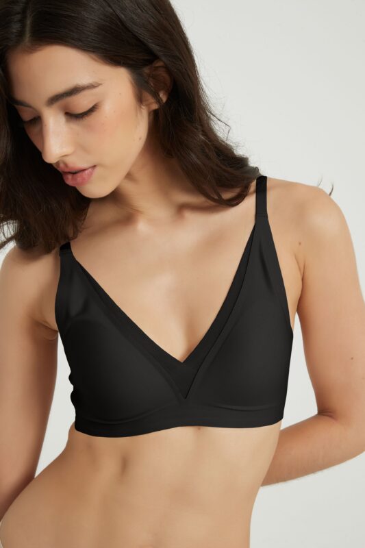 Low Support CrossOver V-neck Bra