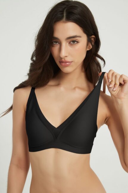Low Support CrossOver V-neck Bra