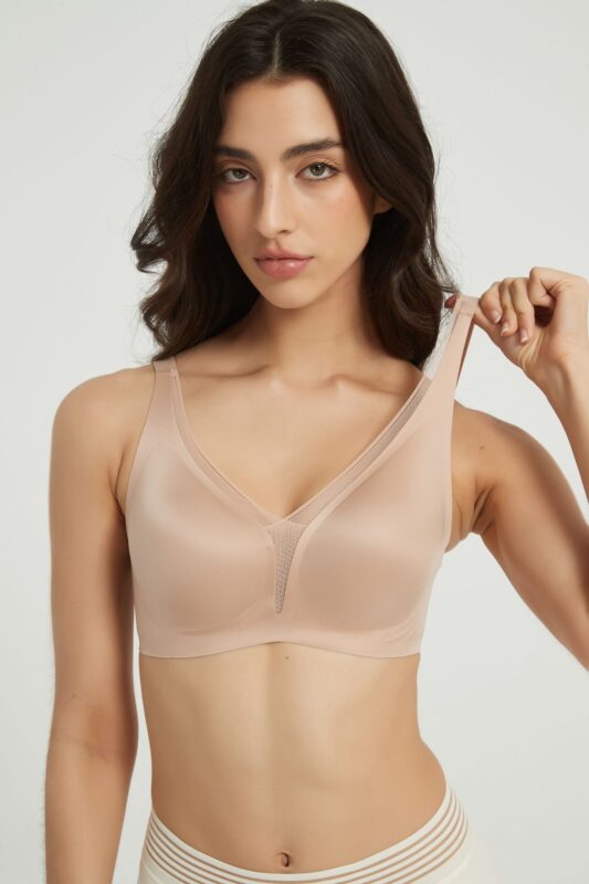 Medium Support Molded Cups CrossOver V-neck Bra