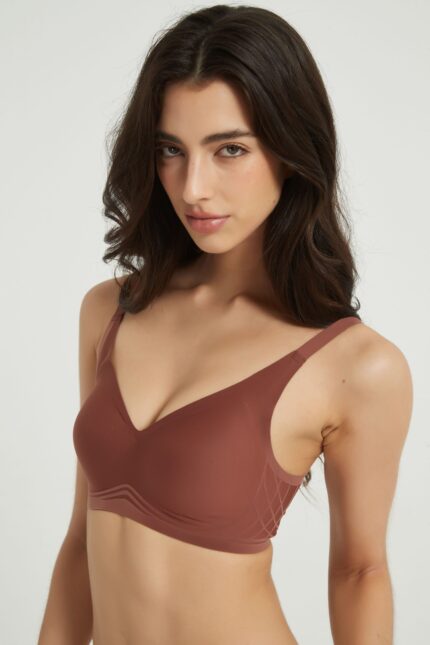 Medium Support Molded Cups V-neck Bra